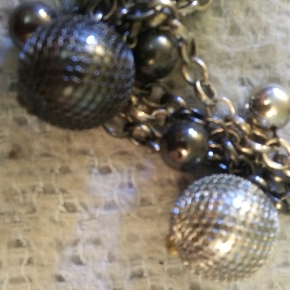 Necklace - Picture 2 of 2